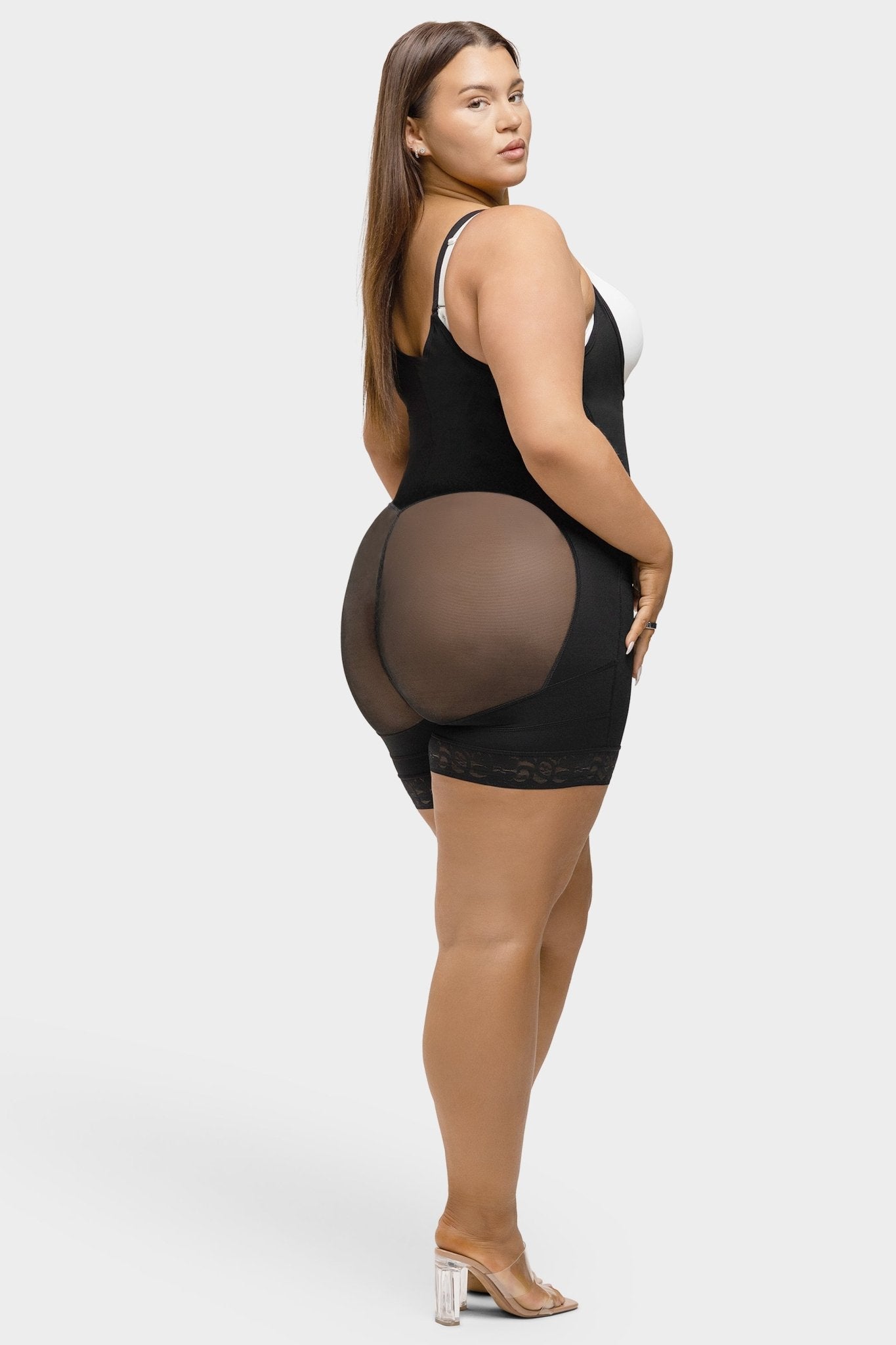 Felicia Short Powernet® - Ademende Latex Body met Open Borst, Buikcontrole en Stevige Compressie Shapewear.