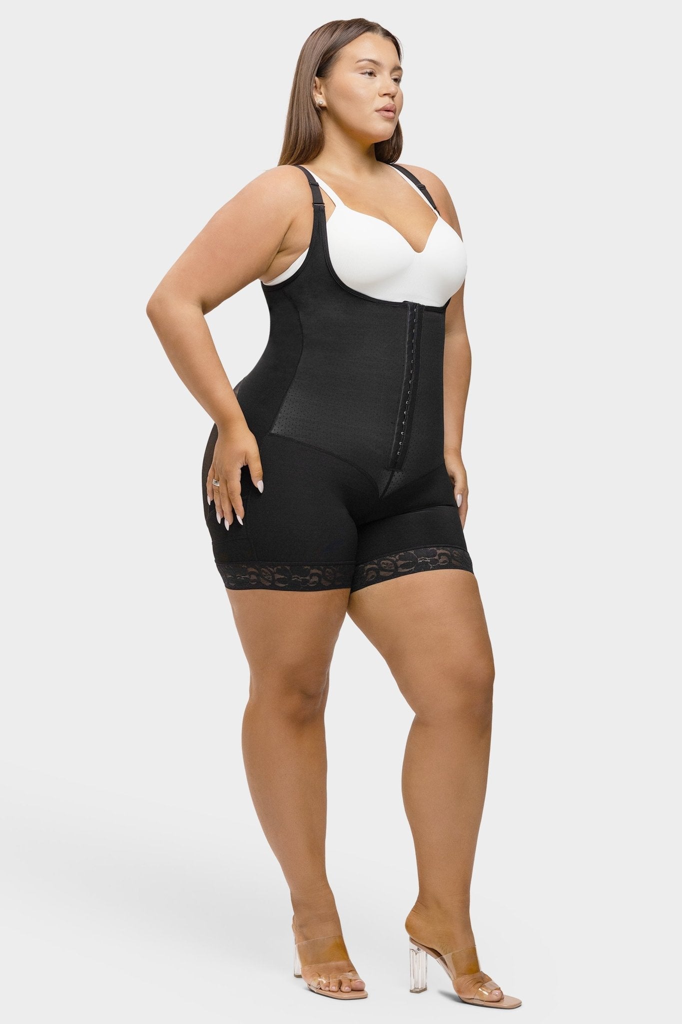 Felicia Short Powernet® - Ademende Latex Body met Open Borst, Buikcontrole en Stevige Compressie Shapewear.