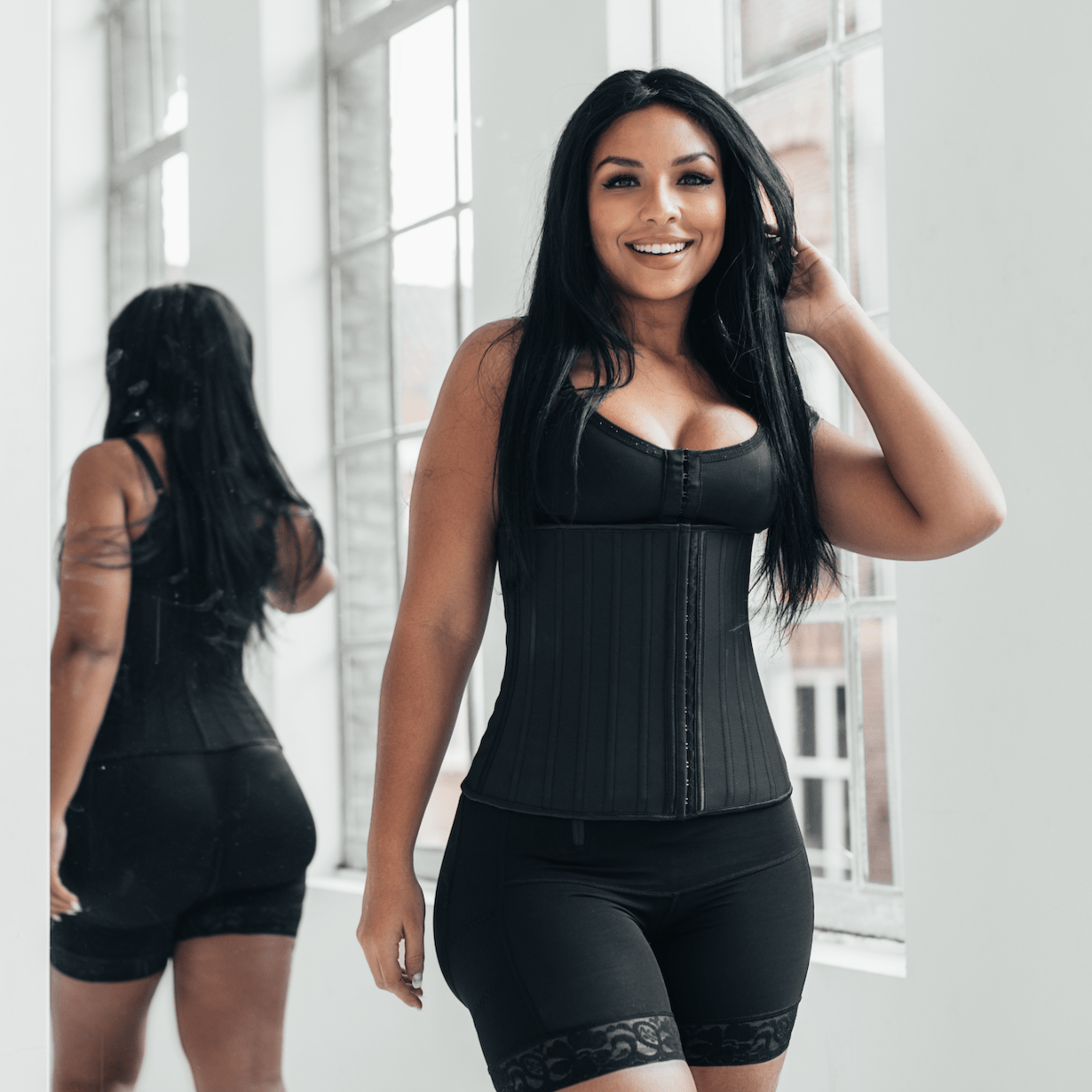 Jasmine - Waist Trainer - Latex Corset Met Haakjes - 25 Stalen Baleinen