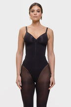 Stefanie Zipper – Extreem Snatching Bodysuit – Borstondersteuning & Interne Clips